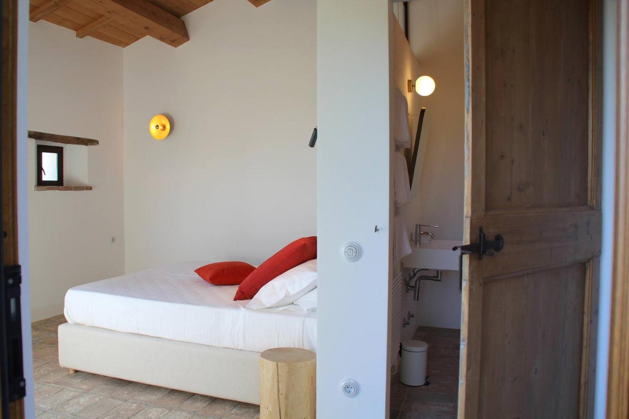 Borgo Calbianco - Private House With Pool & Airco Villa Cerreto Castello Exterior photo
