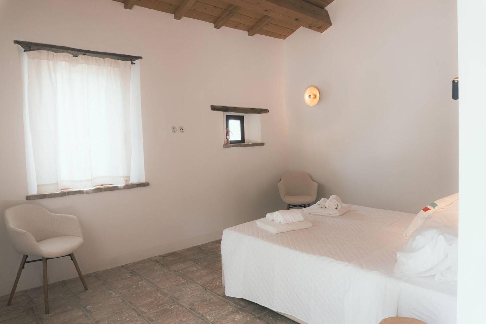 Borgo Calbianco - Private House With Pool & Airco Villa Cerreto Castello Exterior photo